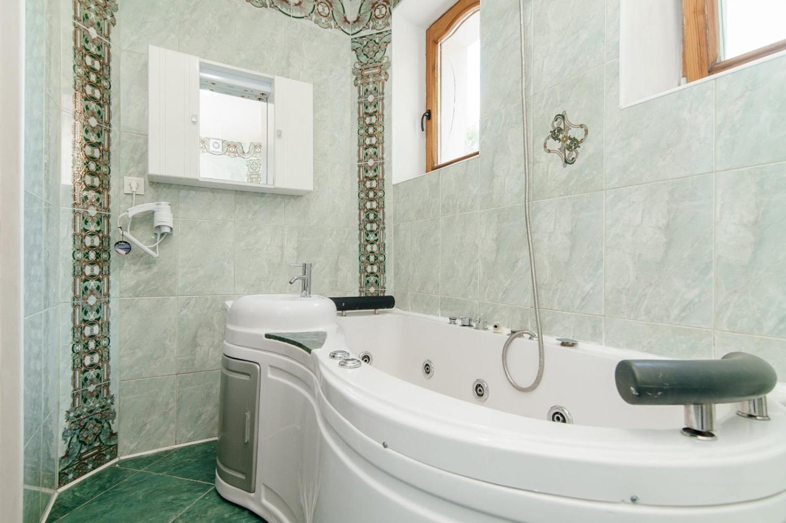 Apart Hotel Era Chisinau Bagian luar foto