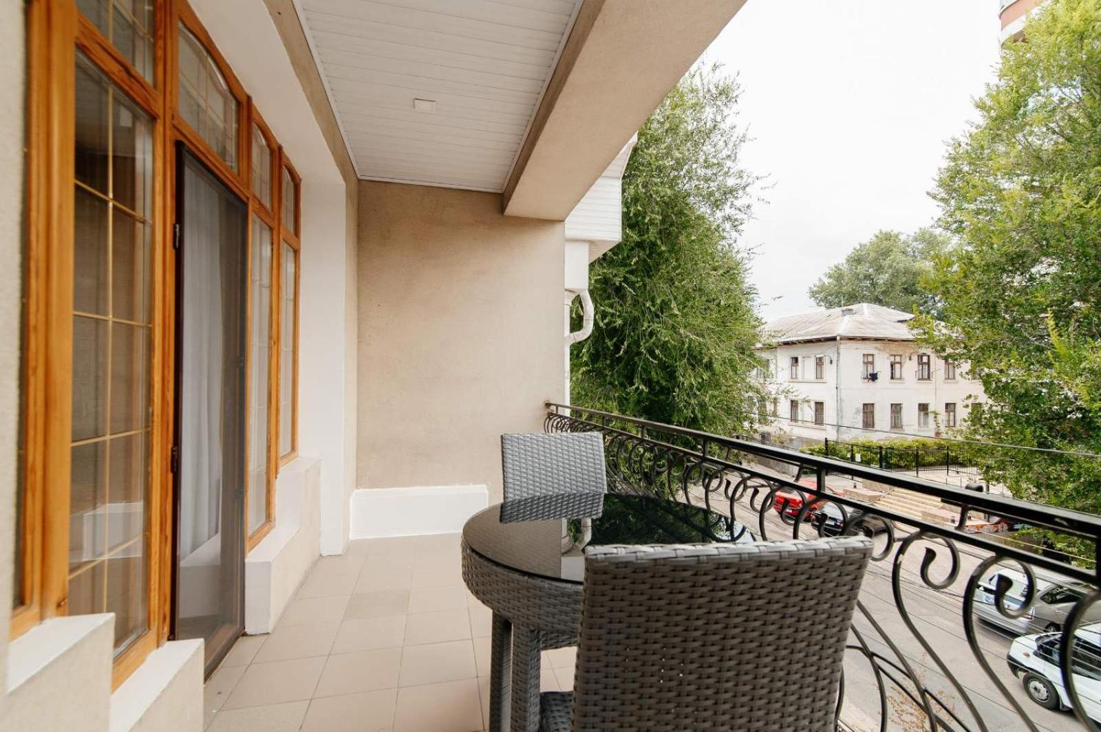 Apart Hotel Era Chisinau Bagian luar foto